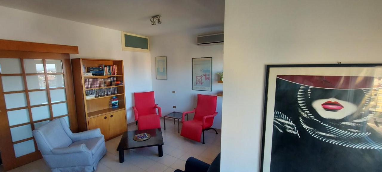 Bellavista Apartment Кальяри Экстерьер фото